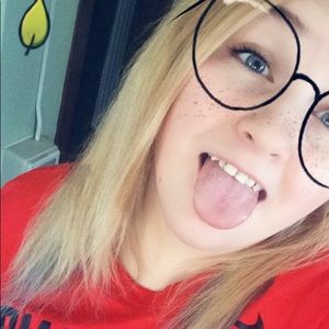 Meet your Posher, Amber